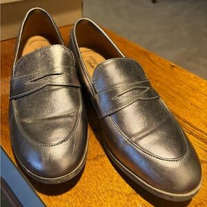 Clarks gold loafers
